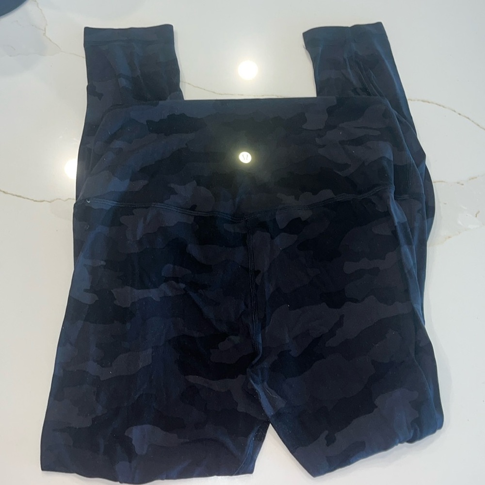 Lulu lemon align 28” black camo